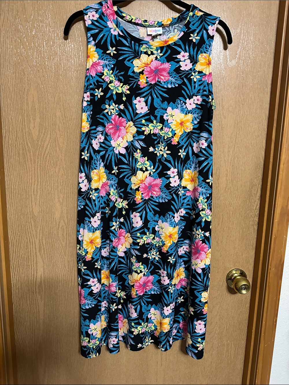 LuLaRoe Charlotte Tropical Floral Sleeveless dress